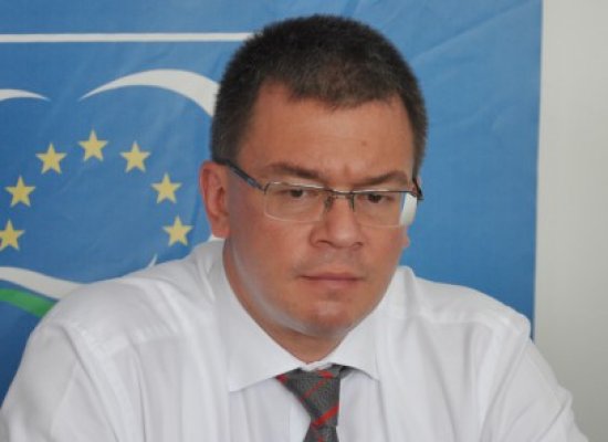 MRU reface dreapta cu ţărăniştii